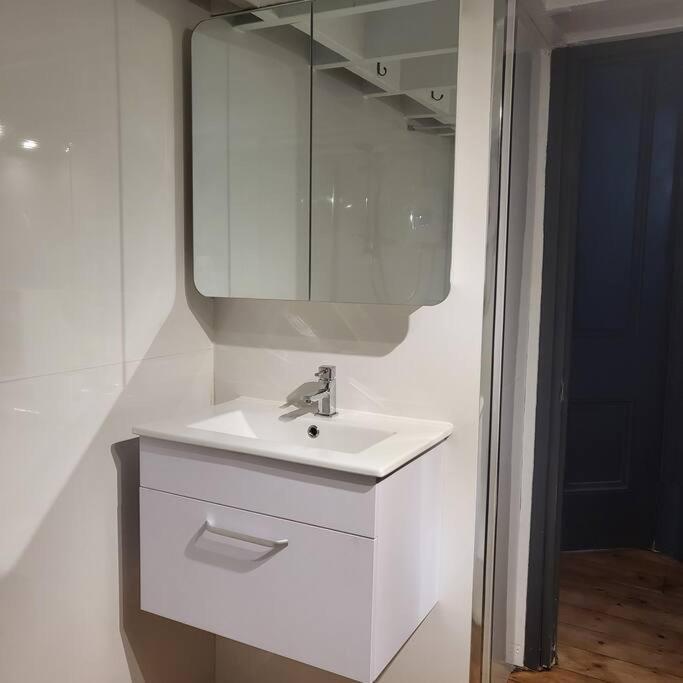 21 Mini Loft Apartment - Great Location - Comfy King Size Bed Hove Exteriér fotografie